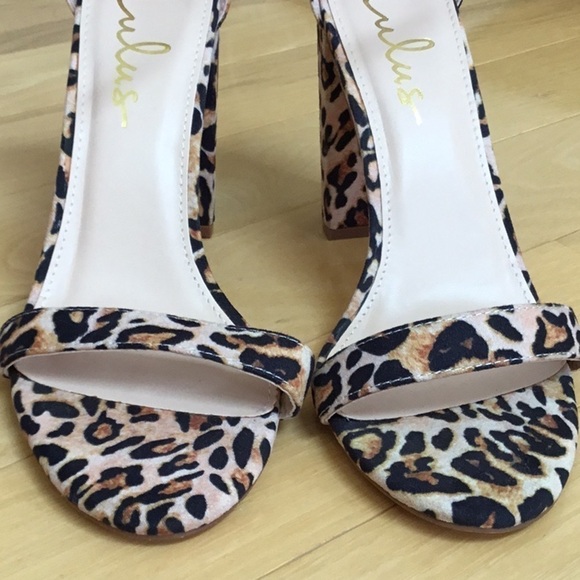 LULUS Leopard Print Chunky Open Toe Heels. Women’s size 8.5 - Picture 4 of 14
